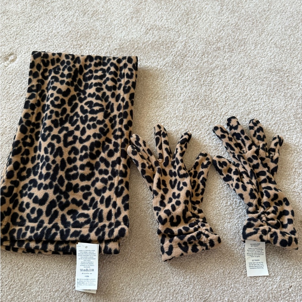 Leopard Print Scarf and Gloves Set